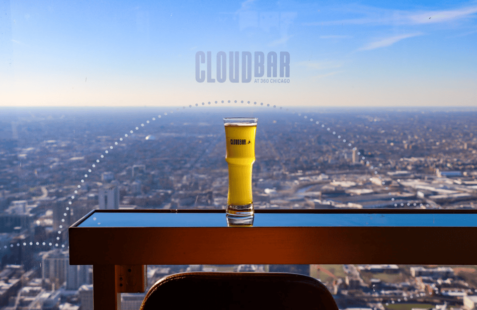 Chicago: 360 Chicago Observation Deck Sip and View Ticket