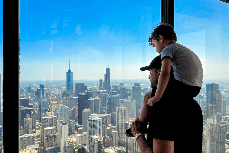 Chicago: biglietto sorseggia e guarda la piattaforma di osservazione 360 ChicagoChicago: Biglietto 360 Chicago Observation Deck Sip and View