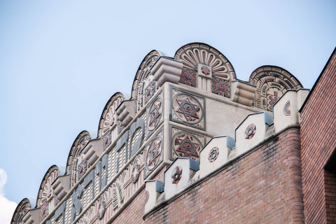 Budapest: Jewish Heritage Walking Tour with Historian Guide