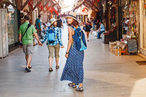 Istanbul: Professional photoshoot at Grand Bazaar Premiun (25 Photos)