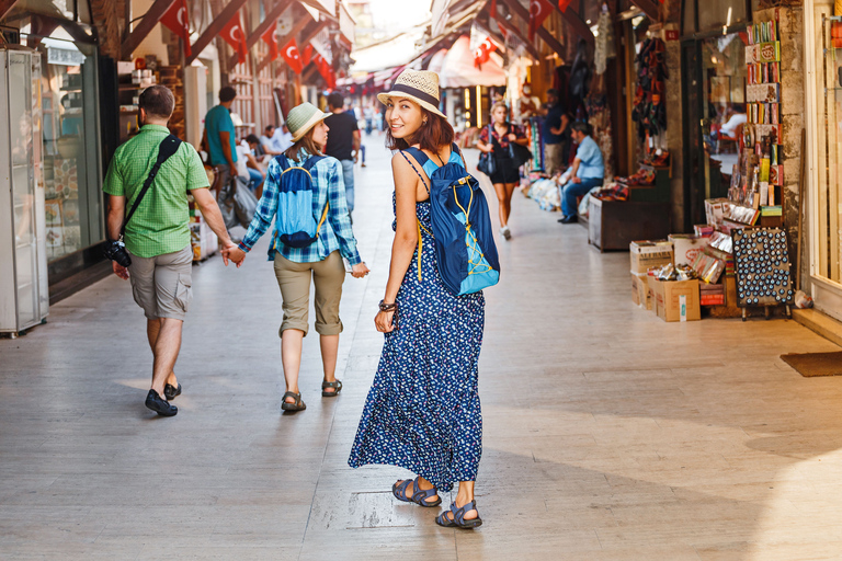 Istanbul: Professional photoshoot at Grand Bazaar VIP (50 Photos)