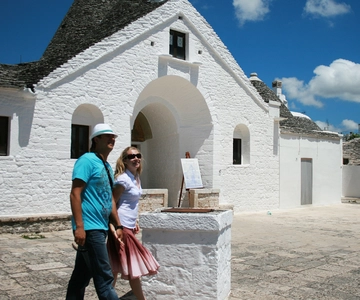 Alberobello: Walking Tour among Trulli Houses with a Local