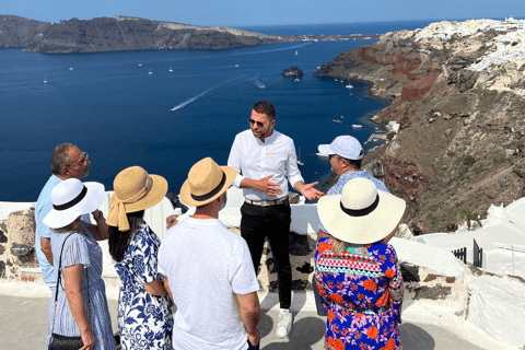 Santorini: From Reel to Real – Private Tour of Hidden Gems Santorin : visite privée en français – joyaux cachés