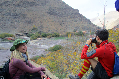 Desde Marrakech: Excursión de un día a las montañas del Atlas con guía