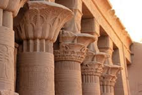 Luxor: Shared Half-Day tour of Dendera Temple with guide