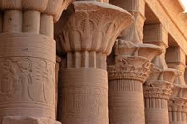 Louxor : visite demi-journée partagée du temple de Dendera avec guideLouxor : visite partagée d'une demi-journée du temple de Dendera avec guide
