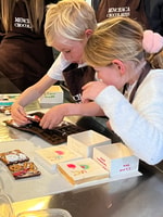 Santa Barbara, Chocolate Bar & Art Box Making Workshop - Hizvo