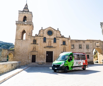 Matera: Open Top Bus Tour with Entrance to Casa Grotta