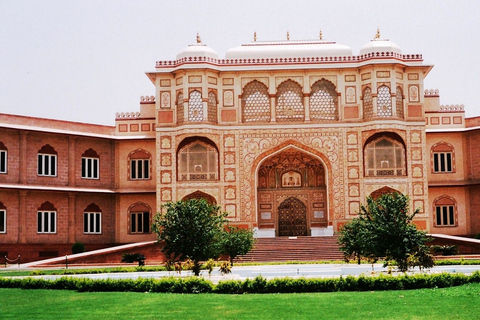 Desde Delhi: Excursión nocturna a Jaipur (Ciudad Rosa del Rajastán)