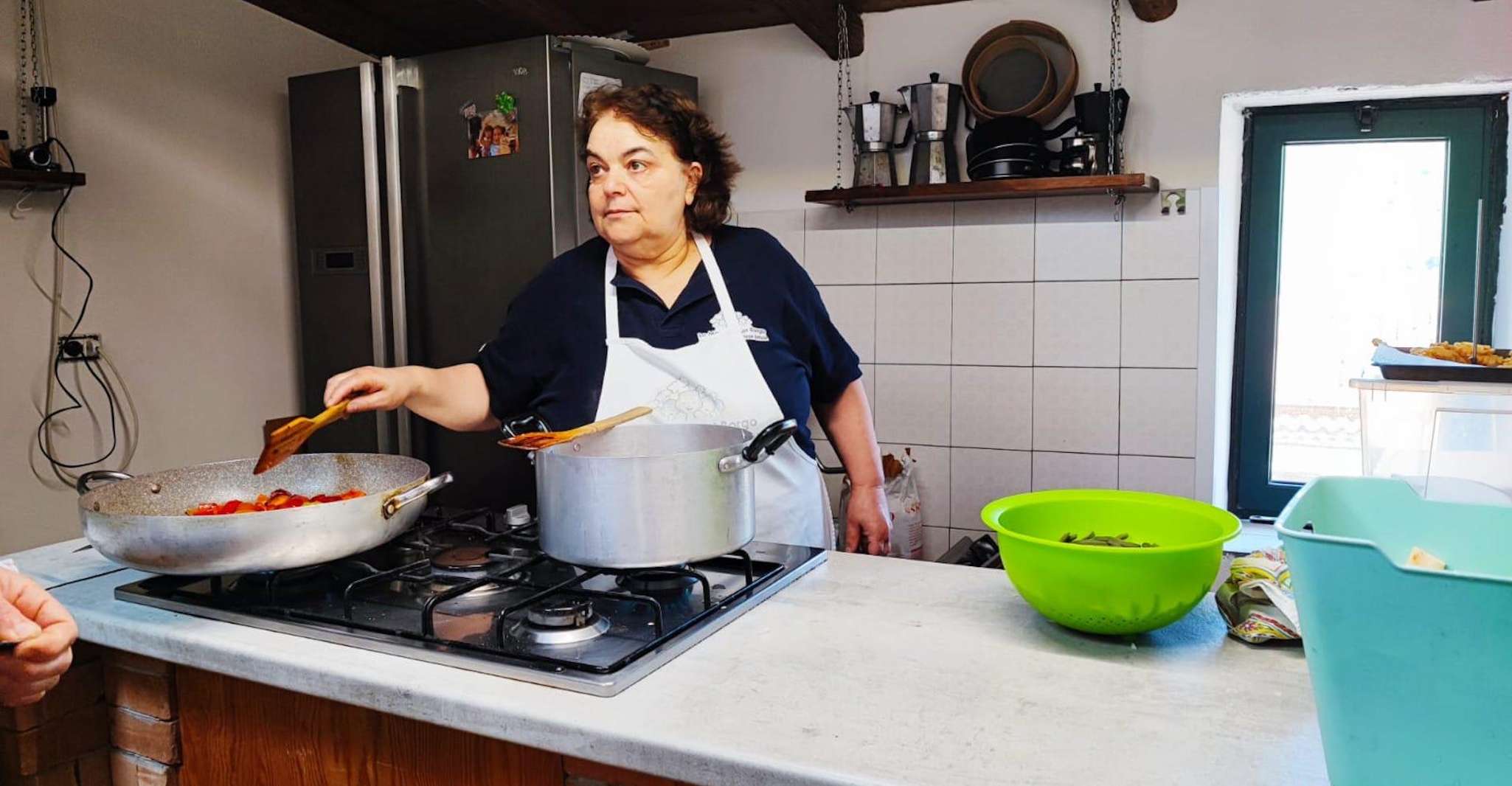 Cooking class in Motta Camastra with the "Mamme del Borgo" - Hizvo
