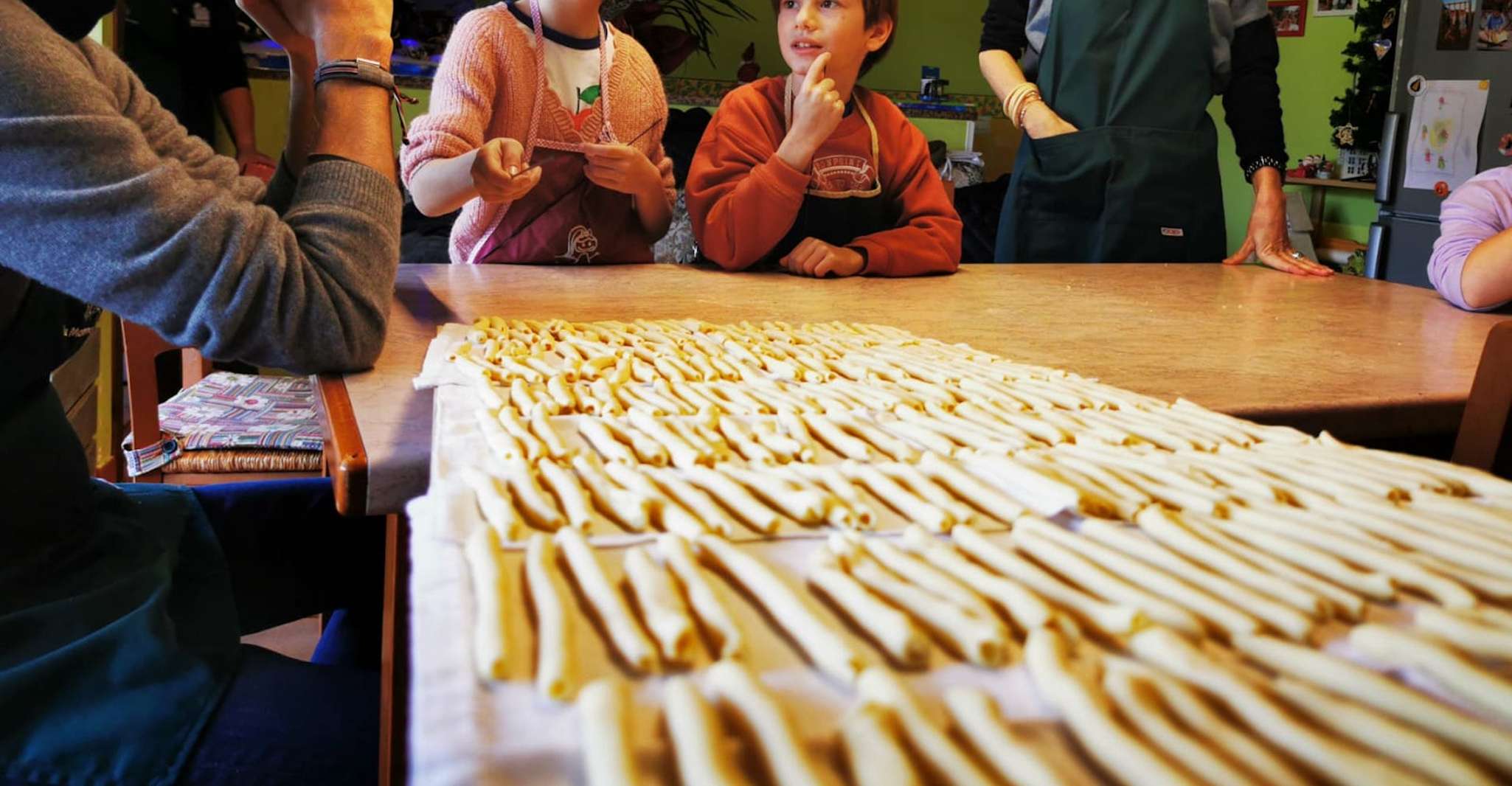 Cooking class in Motta Camastra with the "Mamme del Borgo" - Hizvo