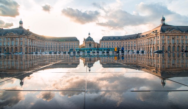 Visit Bordeaux Private Guided Walking Tour of the City Must-Sees in Bordeaux