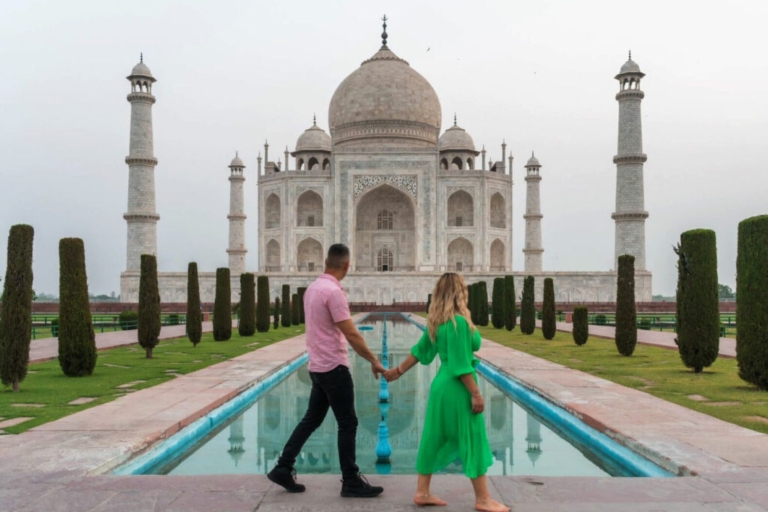 Depuis Mumbai | Taj Mahal Agra Private TourAu départ de Mumbai, visite privée tout compris du Taj Mahal à Agra