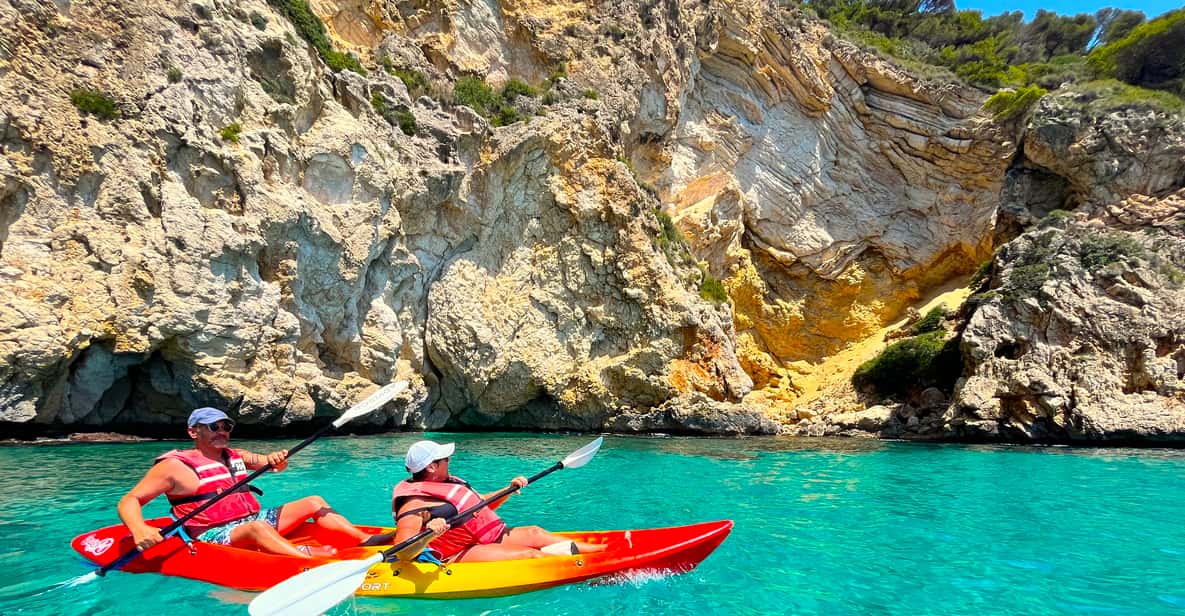 Afbeelding 13 van Cala Granadella: Cala en Caló Zeegrot Snorkel & Kajak Tour