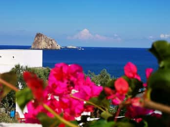 From Lipari: Full-Day Cruise to Panarea and Stromboli