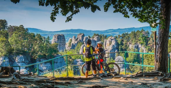 From Prague: Bohemian Paradise High-End E-Mountain Bike Tour