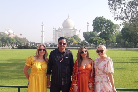Depuis l'hôtel Agra : Tour du Taj Mahal au lever du soleil (tout compris)Tour du Taj Mahal au lever du soleil avec guide