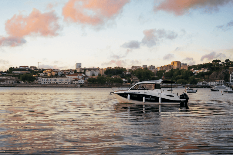 Oporto: Excursión Privada en Barco por el Río Duero