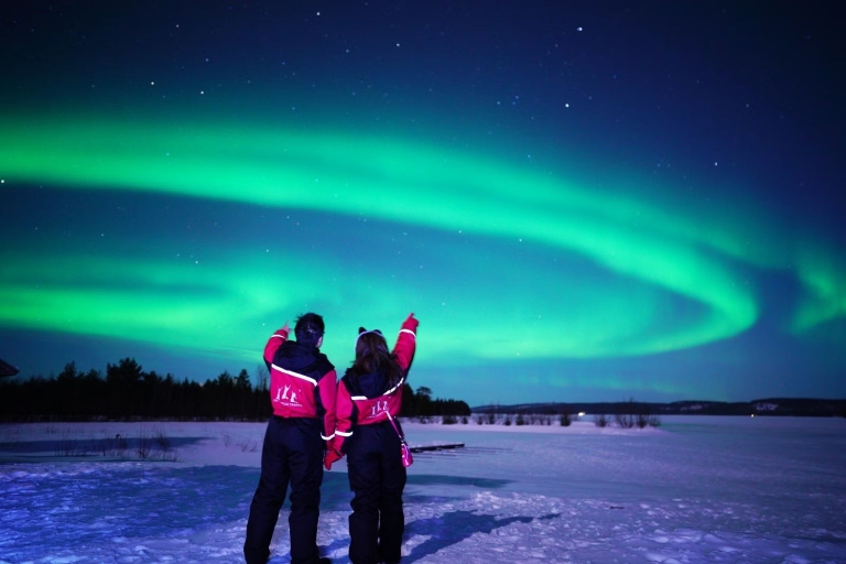 Rovaniemi: Northern Lights Photography Tour & BBQ Northern Lights with Professional Photography Tour & BBQ