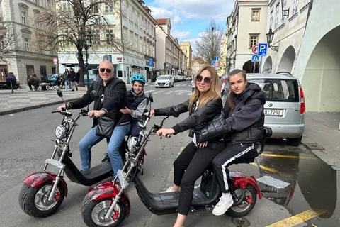 Praha: Guidet Fat Tire e-Scooter Tour