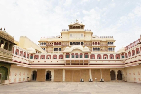 From Delhi : Private Jaipur City Tour by Car with Tuk Tuk Ac car + Guide + Lunch + Entrance