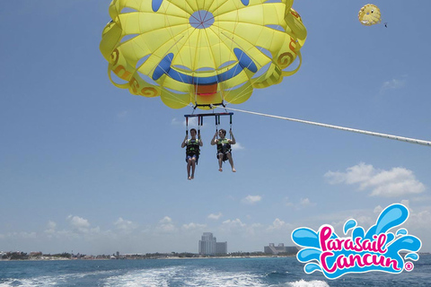 Cancun: Parasailing over Cancun Bay