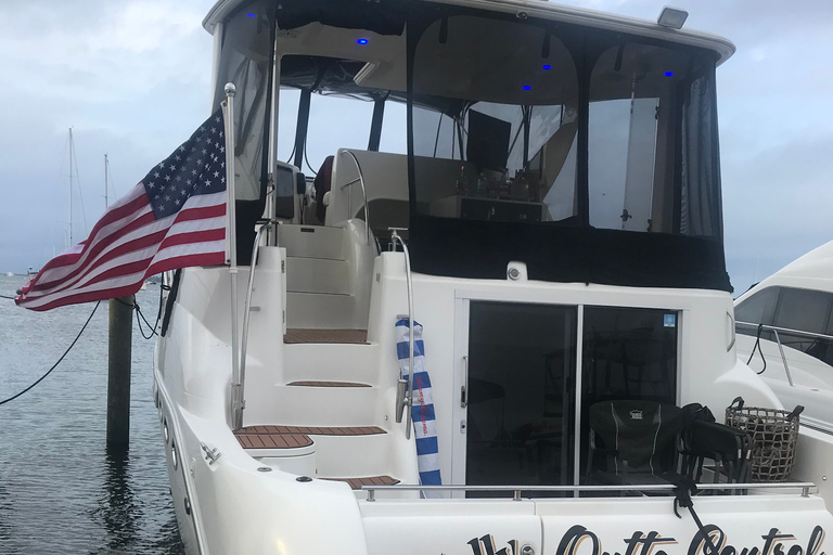 Long Island: Yacht Charters, Location: Port Jefferson Harbor Long Island: Yacht Charters, Party on the Great South Bay