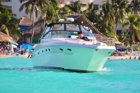 Excursion en yacht privé à Cancun autour de Isla MujeresYacht privé Sundancer de 47 pieds avec équipement de plongée en apnée