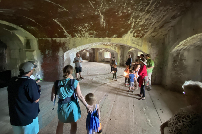 Portland: Private Island Fort Tour