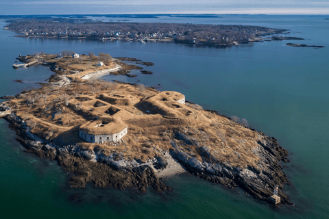 Portland: Private Island Fort Tour