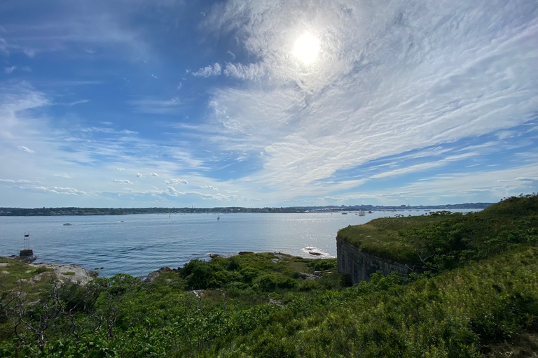 Portland: Private Island Fort Tour