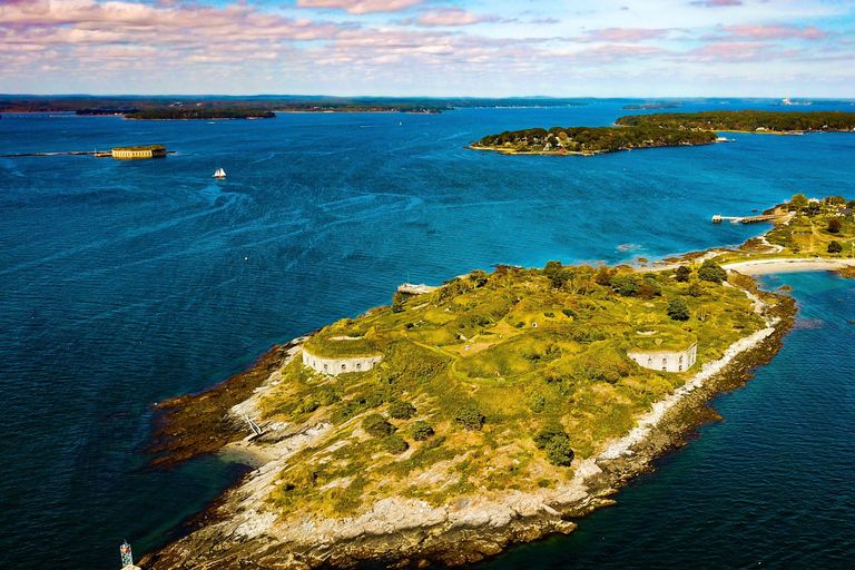 Portland: Private Island Fort Tour
