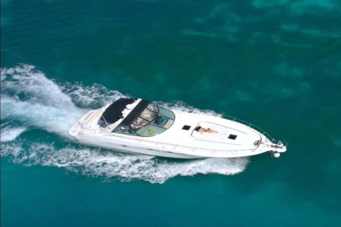 Private yacht in Cancun tour around Isla Mujeres Private Sundancer 47 feet yacht with snorkeling gear