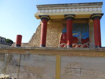 Crete: Knossos Palace, Zeus Cave & Oil Mill Private Tour