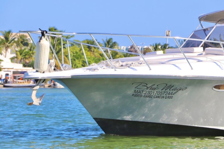 Troyan yacht tour around Isla Mujeres and snorkel Private yacht tour around Isla Mujeres