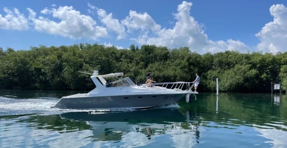 Cancún: Private Yacht Tour