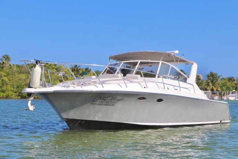 Troyan yacht tour around Isla Mujeres and snorkel Private yacht tour around Isla Mujeres