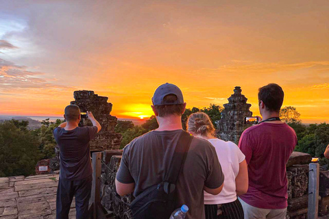 Siem Reap: volledige dag Angkor Wat-tempelervaring met zonsondergangVolledige dag privé-ervaring van Angkor met zonsondergang