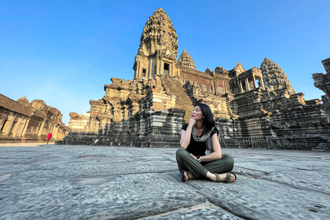 Siem Reap: volledige dag Angkor Wat-tempelervaring met zonsondergangVolledige dag privé-ervaring van Angkor met zonsondergang