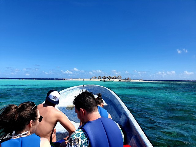 Visit Paradise Island Private Tour +Snorkeling +Manatee Sanctuary in Santiago