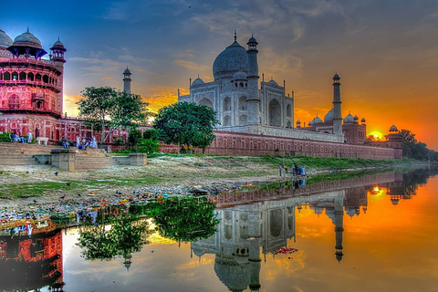 Taj Mahal jednodniowa wycieczka samochodem z Delhi z hiszpańskim przewodnikiemAgra Tour samochodem z Delhi z hiszpańskim przewodnikiem