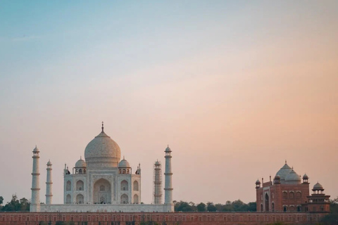 Från Delhi: - Soluppgång Taj Mahal &amp; Agra privat turnéPrivat dagsutflykt från Delhi till Taj Mahal och Agra med all inclusive