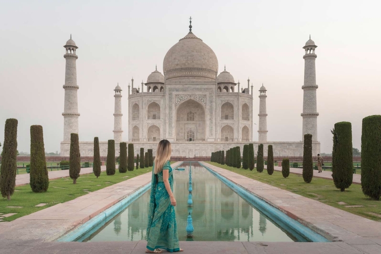 Sonnenaufgang Taj Mahal und Agra Fort Tour von DelhiAuto, Fahrer, Reiseführer, Eintrittskarten