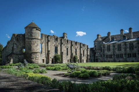 Z Edynburga: destylarnia opactwa Lindores i pałac Falkland