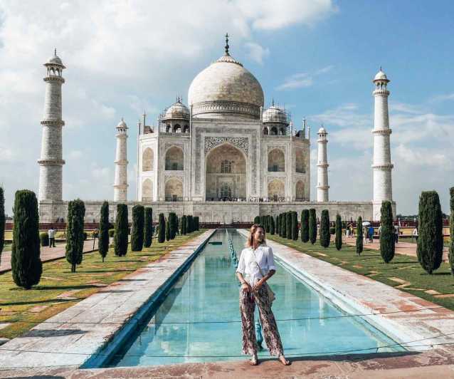 From Chennai: Overnight Taj Mahal Tour with Flight & Hotel