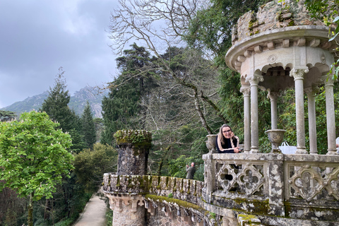 Lisboa: Tour de Sintra com o Palácio da Pena e a Quinta da RegaleiraLisboa: Tour de Sintra com Palácio da Pena e Quinta da Regaleira