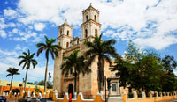 From Riviera Maya, Chichen Itza, Ik Kil Cenote, & Valladolid - Housity