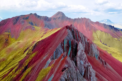 Pallay Poncho del Apu T'acllo Excursión a la Montaña del Arco Iris