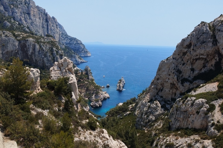 Marseille: Begeleide wandeling Calanques National Park vanuit LuminyWandelen in het nationale park Calanques vanuit Luminy