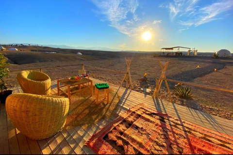 Deserto de Agafay: Almoço mágico de meio dia com banho de piscina